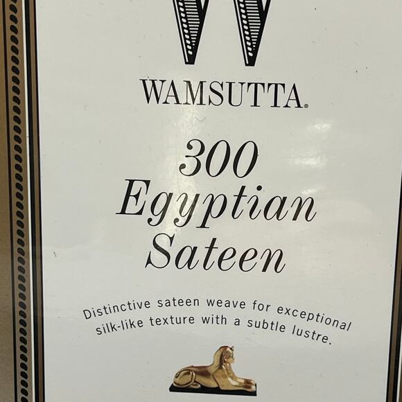 Wamsutta 300 Count Egyptian Sateen White Queen Fitted Sheet - Picture 3 of 8